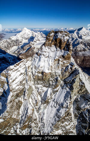 Luftaufnahme von der Südseite des Matterhorn Zermatt im Kanton Wallis Schweiz Europa Stockfoto