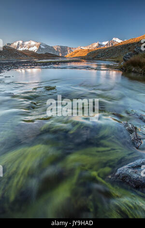 Die Levanne Berge bei Sonnenaufgang. Gran Paradiso Nationalpark. Alpi Graie Stockfoto