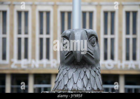 Deutschland, Berlin, Flughafen Tempelhof während Nazi-deutschland gebaut, eagle Head eine nationale deutsche Symbol Stockfoto