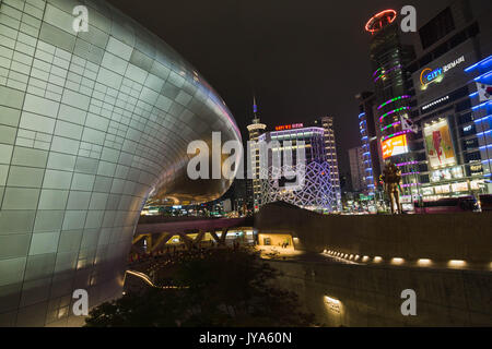 Dondaemun Design Plaza (DPP) ist ein design-orientierte multi purpose Hall, eröffnet im Jahr 2014. Stockfoto