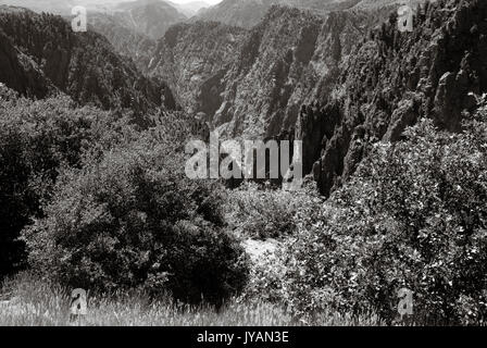 Schwarz-weiß Foto von Black Canyon National Park Tomichi Point, Montrose, Colorado USA. Stockfoto