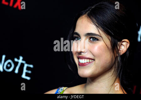 Margaret qualley besucht die Netflix Premiere der Hinweis "Tod" bei AMC Loews Lincoln Square am 17. August 2017 in New York City. Stockfoto