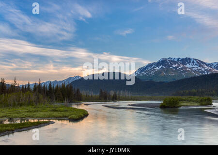 Sonnenaufgang an der Ausfahrt Galcier Road, Exit Glacier, Kenai Fjords Nationalpark, Kenai Halbinsel, Seward, Alaska, USA Stockfoto