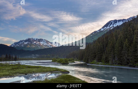 Sonnenaufgang an der Ausfahrt Galcier Road, Exit Glacier, Kenai Fjords Nationalpark, Kenai Halbinsel, Seward, Alaska, USA Stockfoto