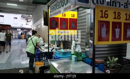 Charoen Krung Road Samphanthawong Street Food Anbieter Bangkok Thailand Stockfoto