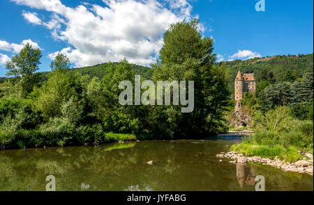 Schloss von lavoute Polignac auf der Loire, Haute Loire, Auvergne, Frankreich Stockfoto