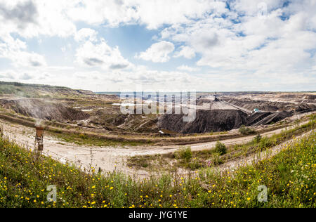 Tief in Deutschland gibt es diese brown Coal Mine Stockfoto