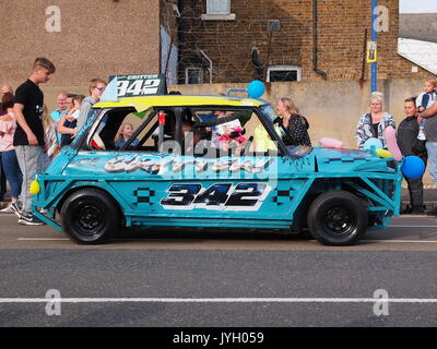 Sheerness, Kent. 19 Aug, 2017. Sheerness hielt seine jährliche Sommer Karneval, das war eine farbenfrohe Angelegenheit. Credit: James Bell/Alamy leben Nachrichten Stockfoto