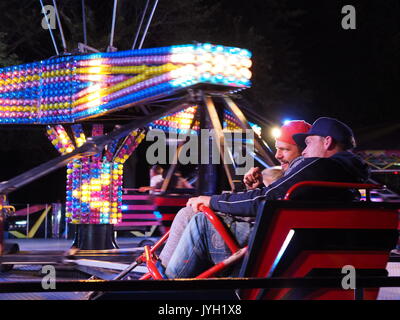 Sheerness, Kent. 19 Aug, 2017. Sheerness fair und jährliche Sommer Feuerwerk. Credit: James Bell/Alamy leben Nachrichten Stockfoto