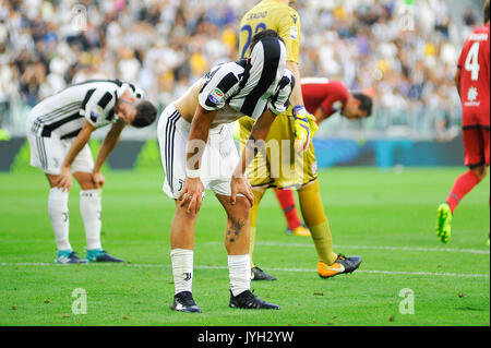 Turin, Italien. 19 August, 2017. Paulo Dybala (Juventus FC) nach dem Spiel in der Serie A TIM zwischen Juventus Turin und Cagliari Calcio in der Allianz Stadion Torino. Das endgültige Ergebnis der Match ist 3-0. Quelle: Fabio Udine/Alamy leben Nachrichten Stockfoto