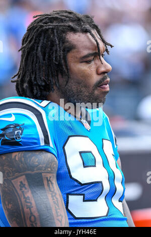 August 19, 2017: Carolina Panthers defensive Ende Julius Pfeffer (90) Während ein NFL-Spiel zwischen den Carolina Panthers und die Tennessee Titans bei Nissan Stadion in Nashville, TN. Thomas McEwen/CSM Stockfoto