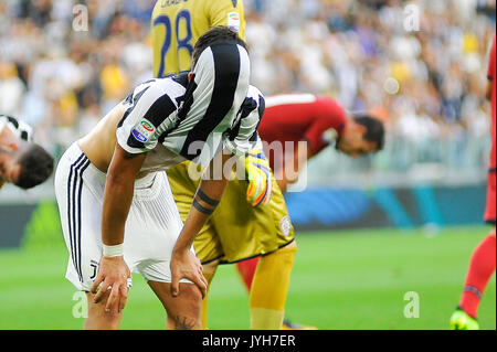 Turin, Italien. 19 August, 2017. Paulo Dybala (Juventus FC) nach dem Spiel in der Serie A TIM zwischen Juventus Turin und Cagliari Calcio in der Allianz Stadion Torino. Das endgültige Ergebnis der Match ist 3-0. Quelle: Fabio Udine/Alamy leben Nachrichten Stockfoto