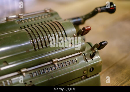 Zahlen auf Zähler/alte Maschinen Makro/vintage Technologie - Stockfoto