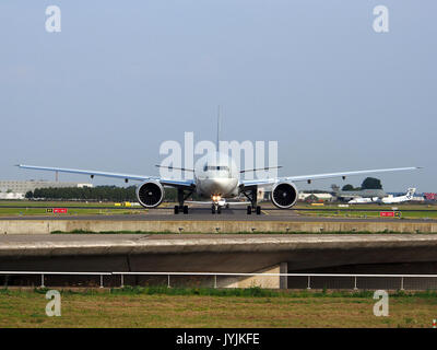 7 BFE Qatar Airways Cargo Boeing 777 FDZ cn 39644, 25. August 2013 Pic002 Stockfoto