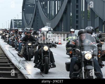 Hamburg Harley Days Biker-City-Event big Motorrad motorbiker Parade Deutschland Stockfoto