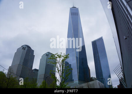 New York City, USA - Mai 01, 2016: Die fast das One World Trade Center fertiggestellt Stockfoto