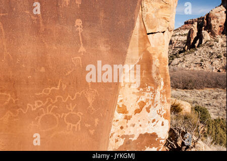 Nordamerika; USA; Utah; in der Nähe von Canyonlands National Park; Shay Creek; Kunst der Aborigines; Indianer; Anasazi Petroglyphen. Stockfoto