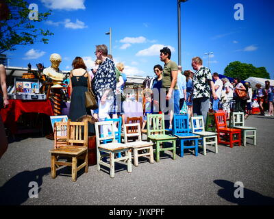 Deutschland Hamburg Barmbek Sonntag Schnäppchen Flohmarkt Second Hand Markt am alten Bahnhof Stockfoto