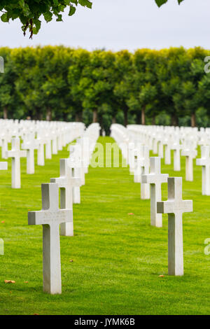 Reihen von weißen Marmor Grabsteine in Meuse-Argonne WW1 amerikanische Soldatenfriedhof, Meuse, Frankreich Stockfoto