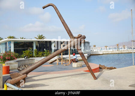 Alte Anker Denkmal am Hafen von Mindelo, Mindelo, Sao Vicente, Kap Verde (Cabo Verde), Afrika Stockfoto