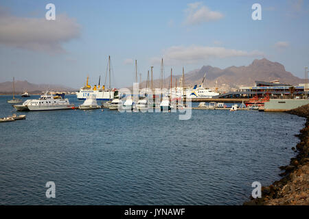 Hafen von Mindelo, Sao Vicente, Kap Verde (Cabo Verde), Afrika Stockfoto