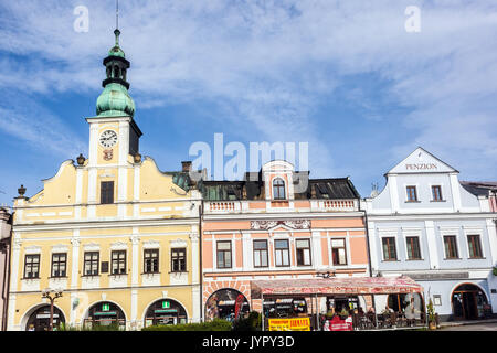 Rychnov nad Kneznou, Tschechien, Rathaus am Hauptplatz Stockfoto