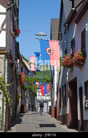 Valentin im Weinort Winningen, Untermosel, Landkreis Mayen-Koblenz, Rheinland-Pfalz, Deutschland, Europa | Wein Festival auf dem Weindorf Winningen Stockfoto