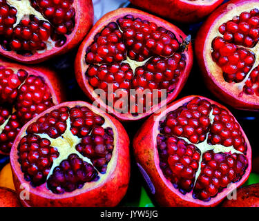 Nahaufnahme von einigen pomegranade Früchte Stockfoto