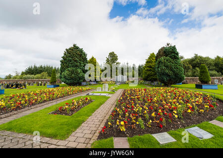 Lockerbie, Schottland, Großbritannien - 19 August, 2017: Der Garten des Gedenkens für die Opfer der Flugzeugkatastrophe in Lockerbie Dryfesdale Friedhof, Lockerbie. Stockfoto