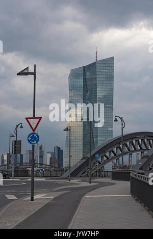 Der neue Sitz der Europäischen Zentralbank in Frankfurt Am Main Stockfoto