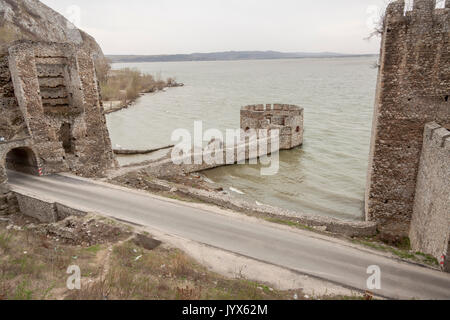 Festung Golubac - 12. Jahrhundert Schloss am Eingang der Donau. in Serbien. Stockfoto