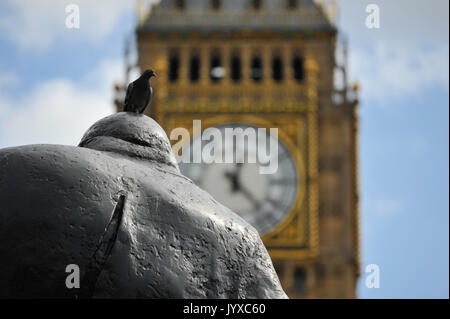 Parlament, London, UK. 20 Aug, 2017. Big Ben Bell, in der Elizabeth Tower verstummt morgen für vier Jahre als Renovierungen statt. Quelle: Matthew Chattle/Alamy leben Nachrichten Stockfoto