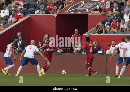 Bridgeview, Illinois, USA. 19 Aug, 2017. Patrick Doody (22) der Chicago Feuer kämpft für den Besitz der Kugel. Das Chicago Feuer verloren gegen Toronto FC 3-1 am Toyota Park in Bridgeview Illinois Credit: Rick Majewski/ZUMA Draht/Alamy leben Nachrichten Stockfoto