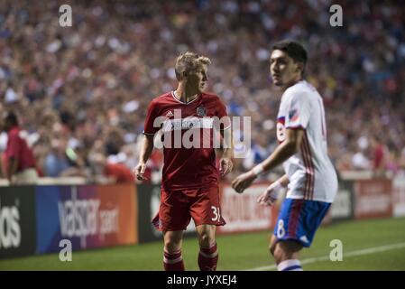 Bridgeview, Illinois, USA. 19 Aug, 2017. Bastian Schweinsteiger (31) des Chicago Feuer während der Fußball Match gegen die Toronto FC. Das Chicago Feuer verloren gegen Toronto FC 3-1 am Toyota Park in Bridgeview Illinois. Credit: Rick Majewski/ZUMA Draht/Alamy leben Nachrichten Stockfoto