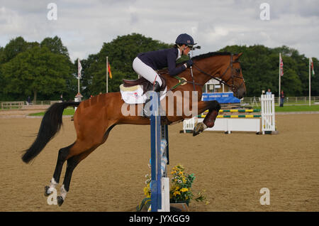 Knutsford, Großbritannien. 20 Aug, 2017. Somerford Park International Horse Trials, Sonntag, Tag 3, Reiter konkurrieren in der Britischen eventing CIC* und CIC** Springen und Langlauf. Credit: Scott Carruthers/Alamy leben Nachrichten Stockfoto