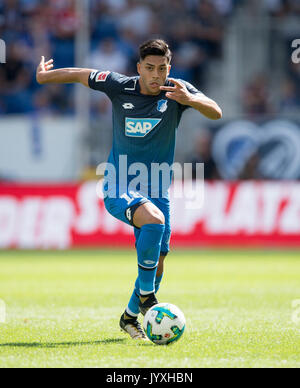 Sinsheim, Deutschland. 19 Aug, 2017. Nadiem AMIRI (1899) Aktion, Fussball 1. Bundesliga, 1. Spieltag, TSG 1899 Hoffenheim (1899) - der SV Werder Bremen (HB), am 19.08.2017 in Sinsheim/Deutschland. | Verwendung weltweit Quelle: dpa/Alamy leben Nachrichten Stockfoto