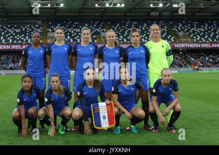 Belfast, Nordirland. 20 Aug, 2017. Nationale Fußball-Stadion im Windsor Park, Belfast, Nordirland, Irland. 20 Aug, 2017. UEFA U19-Europameisterschaft der Frauen Endg. - Frankreich 2 Spanien 3. Frankreich zum Kick-off. Quelle: David Hunter/Alamy leben Nachrichten Stockfoto