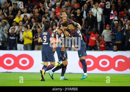 Paris. 20 Aug, 2017. Spieler von Paris Saint Germain feiern ihr Ziel während des Spiels der französischen Ligue 3 Saison 2017-2018 1 Runde zwischen Paris Saint Germain in Paris und Toulouse FC, Frankreich am 12.08.20., 2017. Paris St. Germain FC Toulouse gewann mit 6-2 zu Hause. Credit: Jean-Marie Hervio/Xinhua/Alamy leben Nachrichten Stockfoto