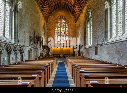 Innenraum der Kathedrale, Dunkeld Dunkeld, Perth und Kinross, Schottland, Großbritannien Stockfoto