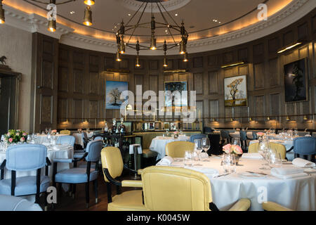 Roux an der Landau Restaurant, The Langham Hotel, 1 C Portland Pl, Marylebone, London W1B 1JA, Großbritannien Stockfoto