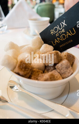 Roux an der Landau Restaurant, The Langham Hotel, 1 C Portland Pl, Marylebone, London W1B 1JA, Großbritannien Stockfoto