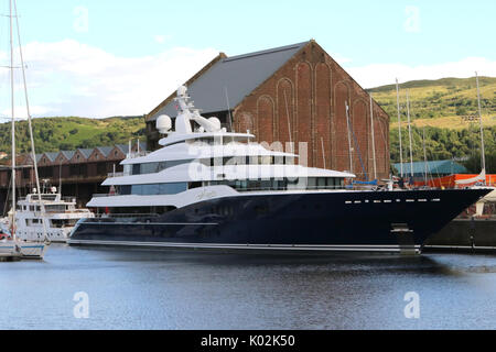 Superyacht Amaryllis Anker auf James Watt Dock Marina in Greenock, Schottland Mit: Superyacht Amaryllis Wo: Greenock, Motorradtouren, Großbritannien Wann: 20 Aug 2017 Quelle: WENN.com Stockfoto