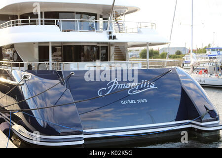 Superyacht Amaryllis Anker auf James Watt Dock Marina in Greenock, Schottland Mit: Superyacht Amaryllis Wo: Greenock, Motorradtouren, Großbritannien Wann: 20 Aug 2017 Quelle: WENN.com Stockfoto