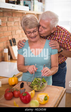 Nach langer Zeit sind Sie noch in der Liebe Stockfoto