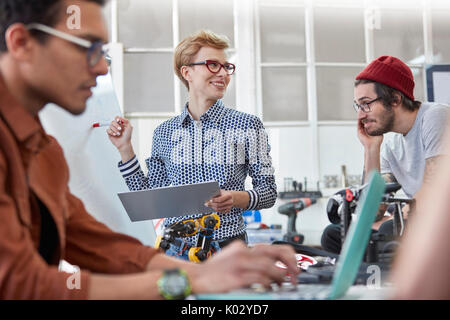 Designer treffen, Brainstorming im Büro Stockfoto