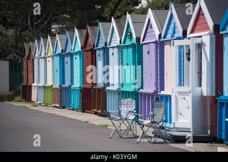 Holzhütten am Brüder Cliff, Christchurch, Dorset, Großbritannien Stockfoto