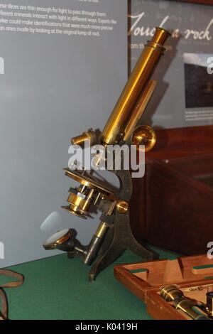 Antikes Mikroskop Stockfoto