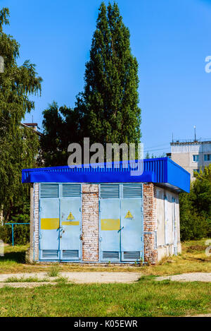 Eine elektrische Unterstation in einem konkreten. Russland Stockfoto