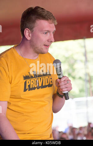 Schauspieler Jo Lycett im Hylands Park, Chelmsford, Essex am Sonntag, August an diesen Jahren V Festival 20. Stockfoto