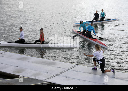 Racice, Tschechische Republik. 21 Aug, 2017. Die Atmosphäre in Racice Areal vor der 2017 ICF Canoe Sprint Wm Racice, Tschechische Republik am Montag, 21. August 2017. Credit: Ondrej Hajek/CTK Photo/Alamy leben Nachrichten Stockfoto